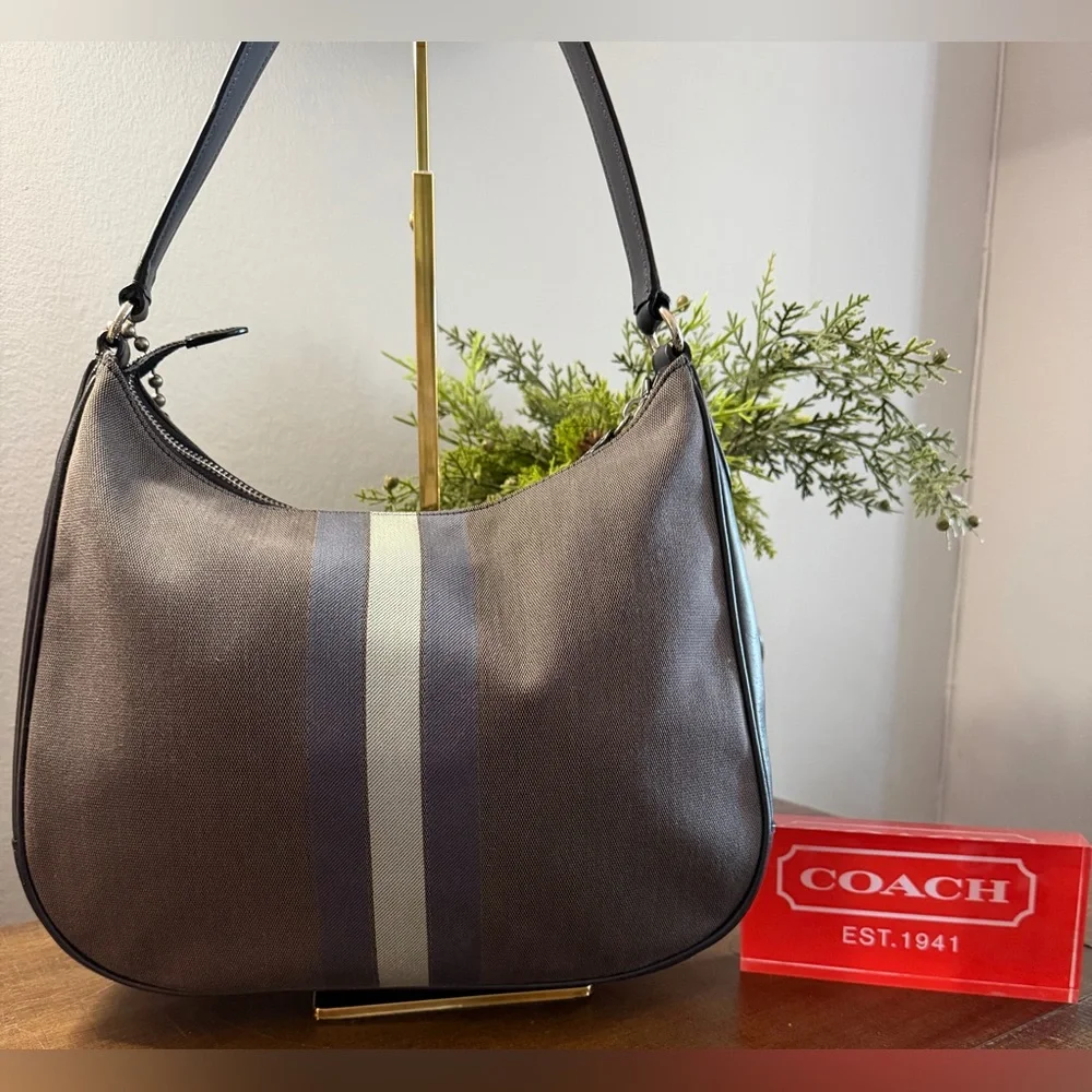 Coach great preloved